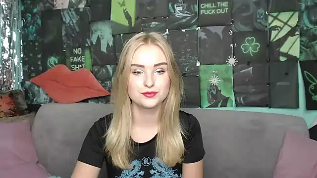 Snapshot of SofySofty chatting on September 11, 4:45 am SofySofty online show from September 11, 4:45 am