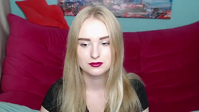 Snapshot of SofySofty chatting on October 18, 4:59 am SofySofty online show from October 18, 4:59 am