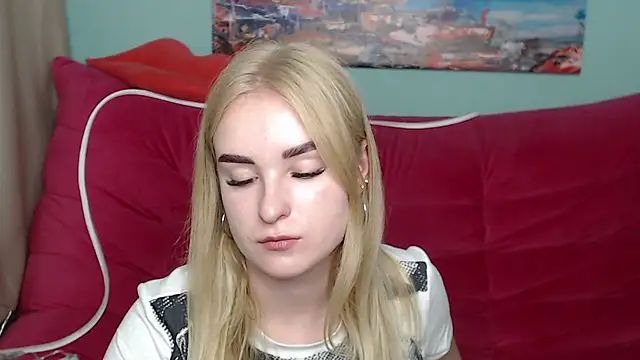 Snapshot of SofySofty chatting on October 25, 4:57 pm SofySofty online show from October 25, 4:57 pm