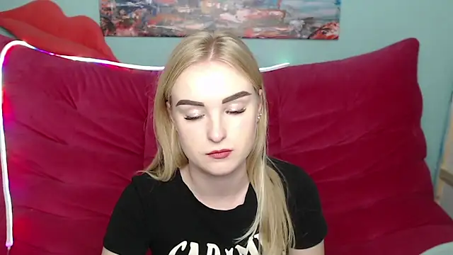 Snapshot of SofySofty chatting on November 1, 5:48 pm SofySofty online show from November 1, 5:48 pm