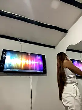 Sara-cooper2 online show from October 28, 1:03 pm