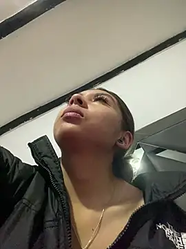 Sara-cooper2 online show from April 2, 9:29 am