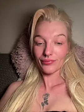 lovecassyrose online show from February 16, 9:33 pm