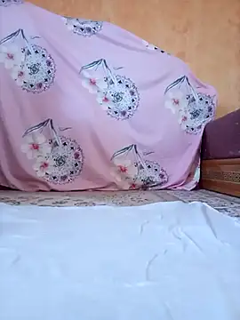 Snapshot of armanisexy chatting on September 18, 1:02 pm armanisexy online show from September 18, 1:02 pm