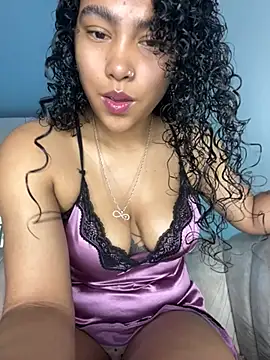 SophieD online show from April 2, 12:36 pm