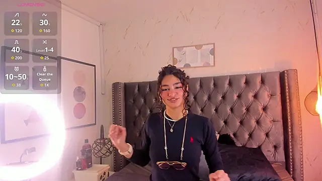 Puffy Hearts online show from October 16, 4:08 pm