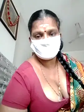 Snapshot of Tamilkeerthi chatting on January 6, 7:45 am Tamilkeerthi online show from January 6, 7:45 am