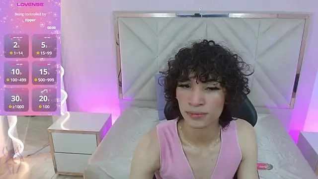 Snapshot of Chipi_tay chatting on September 20, 7:26 pm Chipi tay online show from September 20, 7:26 pm