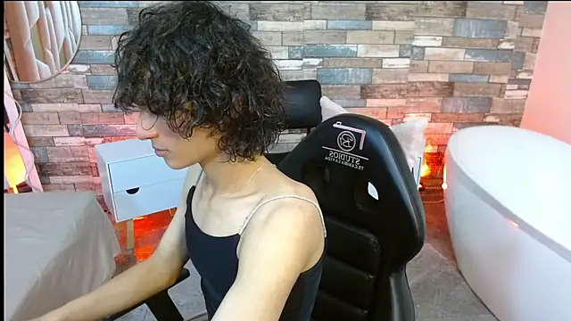 Snapshot of Chipi_tay chatting on September 30, 7:08 pm Chipi tay online show from September 30, 7:08 pm