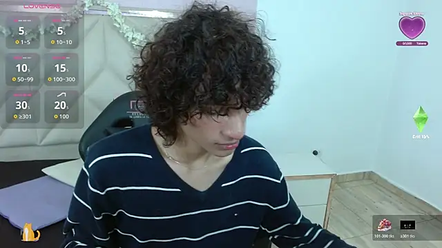 Snapshot of Chipi_tay chatting on October 31, 11:33 am Chipi tay online show from October 31, 11:33 am