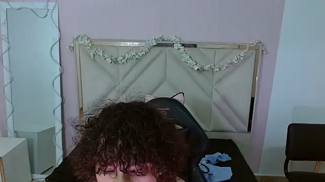 Snapshot of Chipi_tay chatting on November 22, 4:17 pm Chipi tay online show from November 22, 4:17 pm