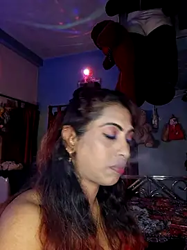Snapshot of Love_Beauty01 chatting on July 17, 6:46 pm Love Beauty01 online show from July 17, 6:46 pm