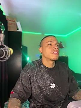 AlphaMasterXxx online show from January 18, 6:12 pm