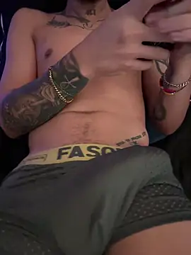 AlphaMasterXxx online show from March 28, 5:23 pm