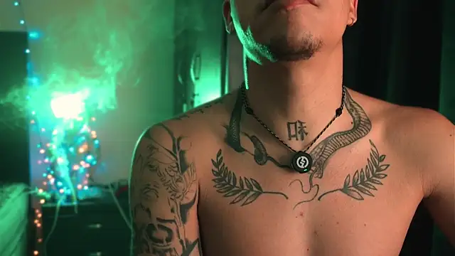 AlphaMasterXxx online show from April 8, 10:37 am