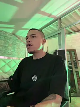 AlphaMasterXxx online show from April 15, 1:12 am