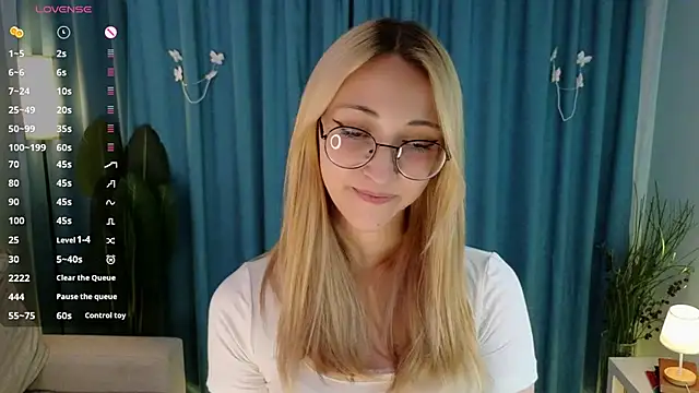 Snapshot of Marry_sharp chatting on September 12, 9:04 pm Marry sharp online show from September 12, 9:04 pm