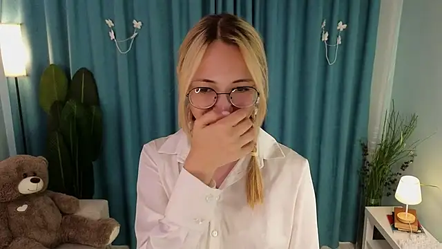 Snapshot of Marry_sharp chatting on September 13, 9:14 pm Marry sharp online show from September 13, 9:14 pm