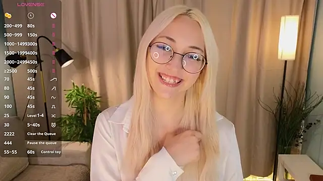 Snapshot of Marry_sharp chatting on September 27, 9:09 pm Marry sharp online show from September 27, 9:09 pm