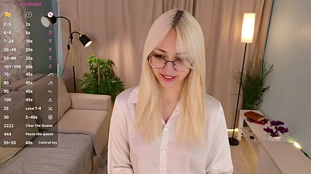 Snapshot of Marry_sharp chatting on October 15, 9:04 pm Marry sharp online show from October 15, 9:04 pm