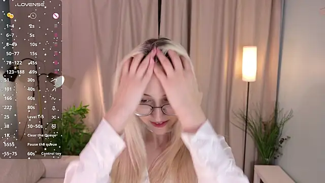 Snapshot of Marry_sharp chatting on December 4, 9:34 pm Marry sharp online show from December 4, 9:34 pm