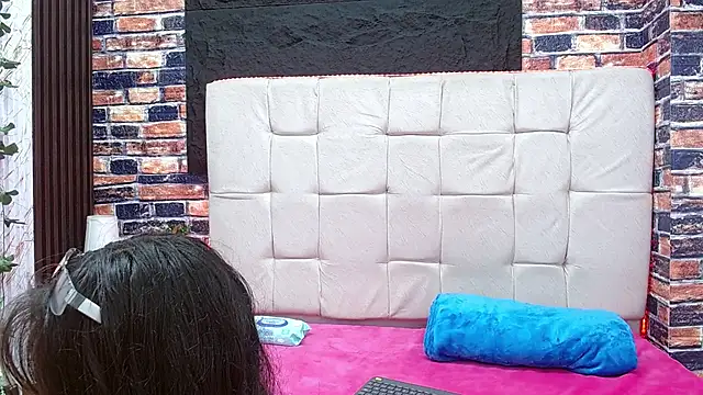 mikaela303av online show from October 13, 3:39 am