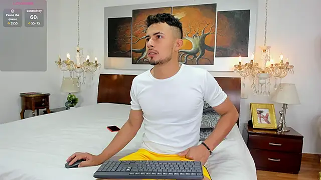 Valentiinoss online show from January 13, 8:36 pm