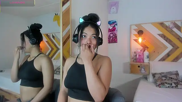 Snapshot of SoleneFontaine chatting on November 27, 11:56 am SoleneFontaine online show from November 27, 11:56 am