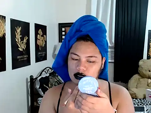 TSbrianaHugeCock online show from February 7, 11:58 am