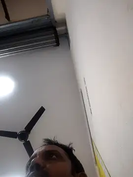 Snapshot of machoguyyy chatting on September 10, 11:10 am machoguyyy online show from September 10, 11:10 am