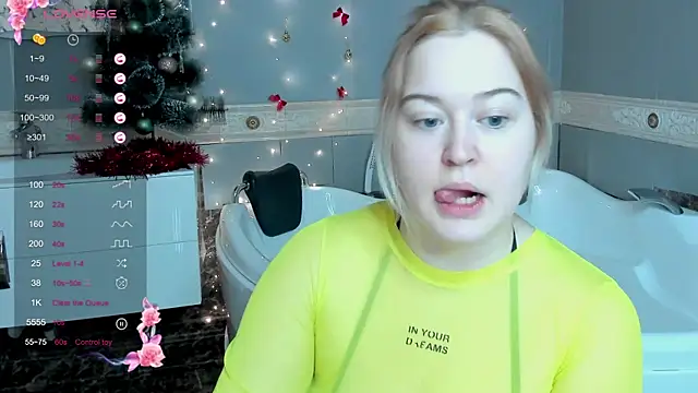 HelenHartt online show from December 23, 1:25 am