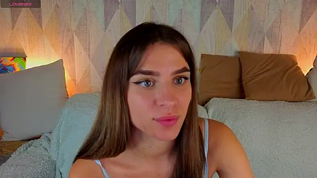 Snapshot of lasly_moon chatting on July 29, 8:45 am lasly moon online show from July 29, 8:45 am