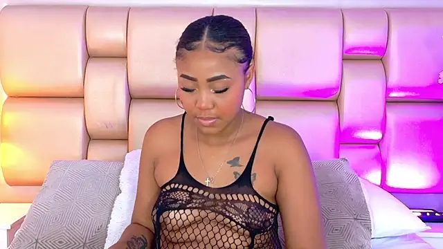 AngelaRoberts online show from March 25, 7:42 pm