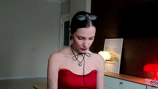 Snapshot of AdeleShinemm chatting on October 23, 4:01 am AdeleShinemm online show from October 23, 4:01 am