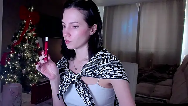 Snapshot of AdeleShinemm chatting on January 14, 4:51 am AdeleShinemm online show from January 14, 4:51 am