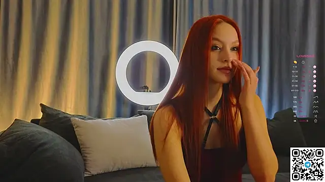 Snapshot of GildedKitten chatting on September 21, 5:36 pm GildedKitten online show from September 21, 5:36 pm