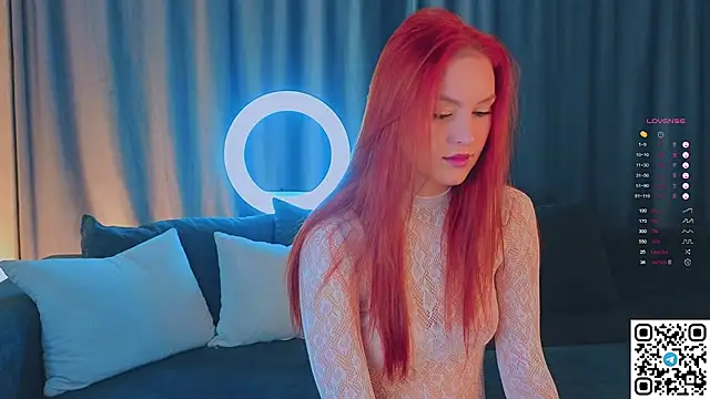 Snapshot of GildedKitten chatting on October 16, 5:47 pm GildedKitten online show from October 16, 5:47 pm