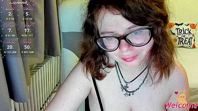 Snapshot of MilisaSweet777 chatting on October 20, 7:03 pm MilisaSweet777 online show from October 20, 7:03 pm