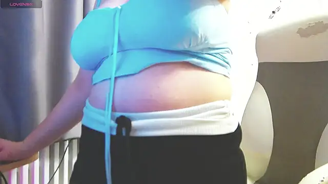 Snapshot of MilisaSweet777 chatting on November 4, 8:19 pm MilisaSweet777 online show from November 4, 8:19 pm