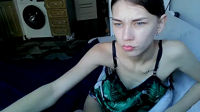 Crazy Empresis online show from September 25, 5:44 am