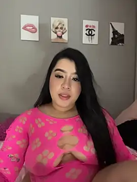 Snapshot of Aliciawhitee chatting on April 24, 2:58 am Aliciawhitee online show from April 24, 2:58 am
