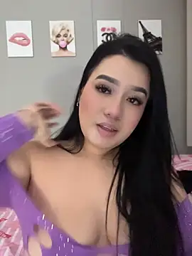 Snapshot of Aliciawhitee chatting on April 25, 4:04 am Aliciawhitee online show from April 25, 4:04 am