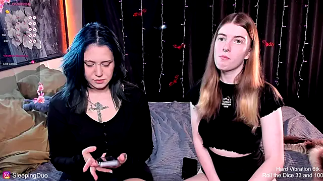 Threesomebabes online show from November 6, 12:50 pm