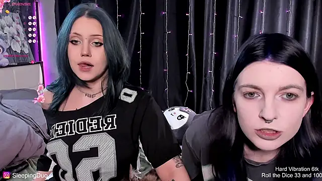 Threesomebabes online show from December 19, 4:36 pm