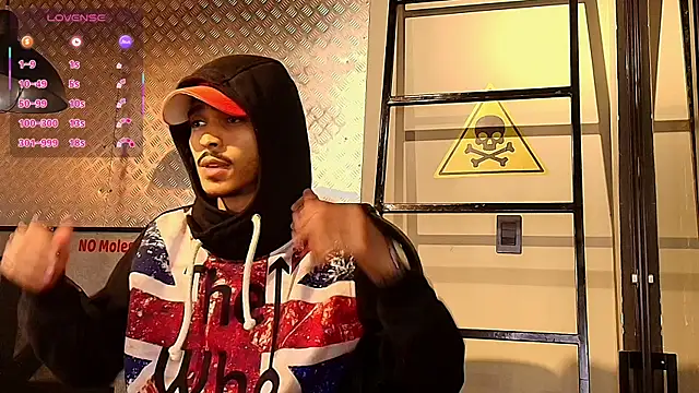 Snapshot of MarcusRain_ chatting on October 11, 3:39 am MarcusRain online show from October 11, 3:39 am