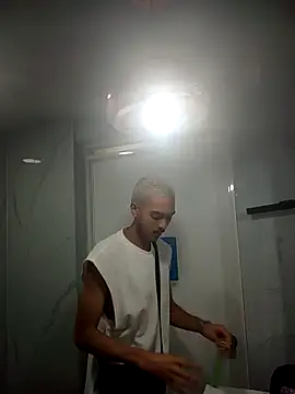 Snapshot of MarcusRain_ chatting on October 27, 2:32 pm MarcusRain online show from October 27, 2:32 pm