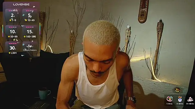 Snapshot of MarcusRain_ chatting on November 21, 12:10 am MarcusRain online show from November 21, 12:10 am