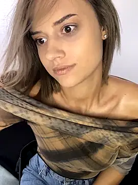 Snapshot of AishaKali chatting on September 19, 9:00 am AishaKali online show from September 19, 9:00 am