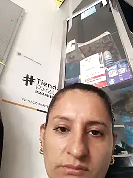 Snapshot of Titiss8921 chatting on September 18, 1:13 pm Titiss8921 online show from September 18, 1:13 pm