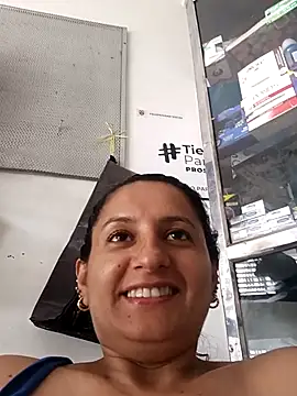 Snapshot of Titiss8921 chatting on October 3, 12:24 pm Titiss8921 online show from October 3, 12:24 pm